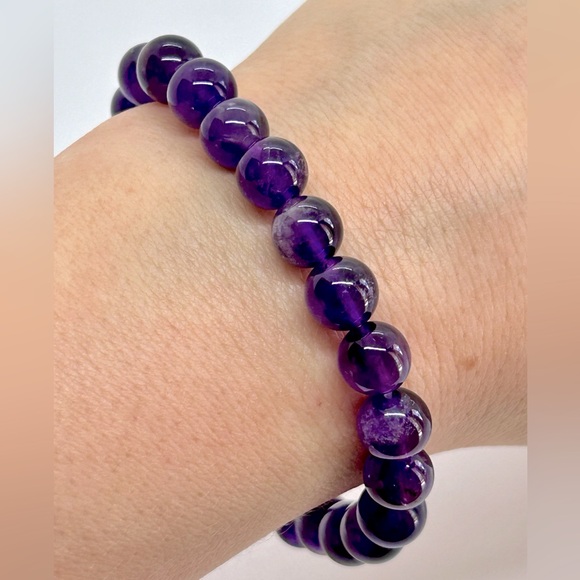 8mm Chevron Amethyst Stretch Bracelet - Picture 6 of 6